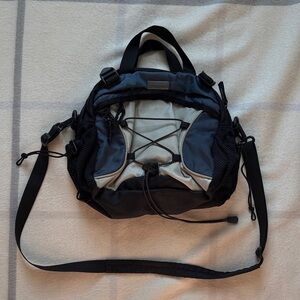 Eddie Bauer Large Convertible Hiking/Belt Bag